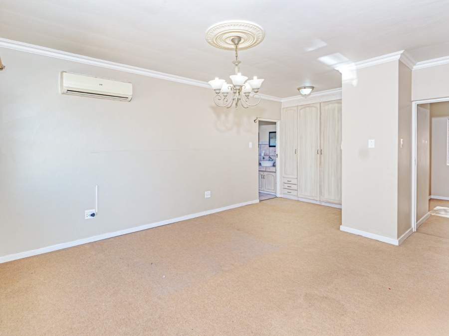 4 Bedroom Property for Sale in Caribbean Beach Club North West